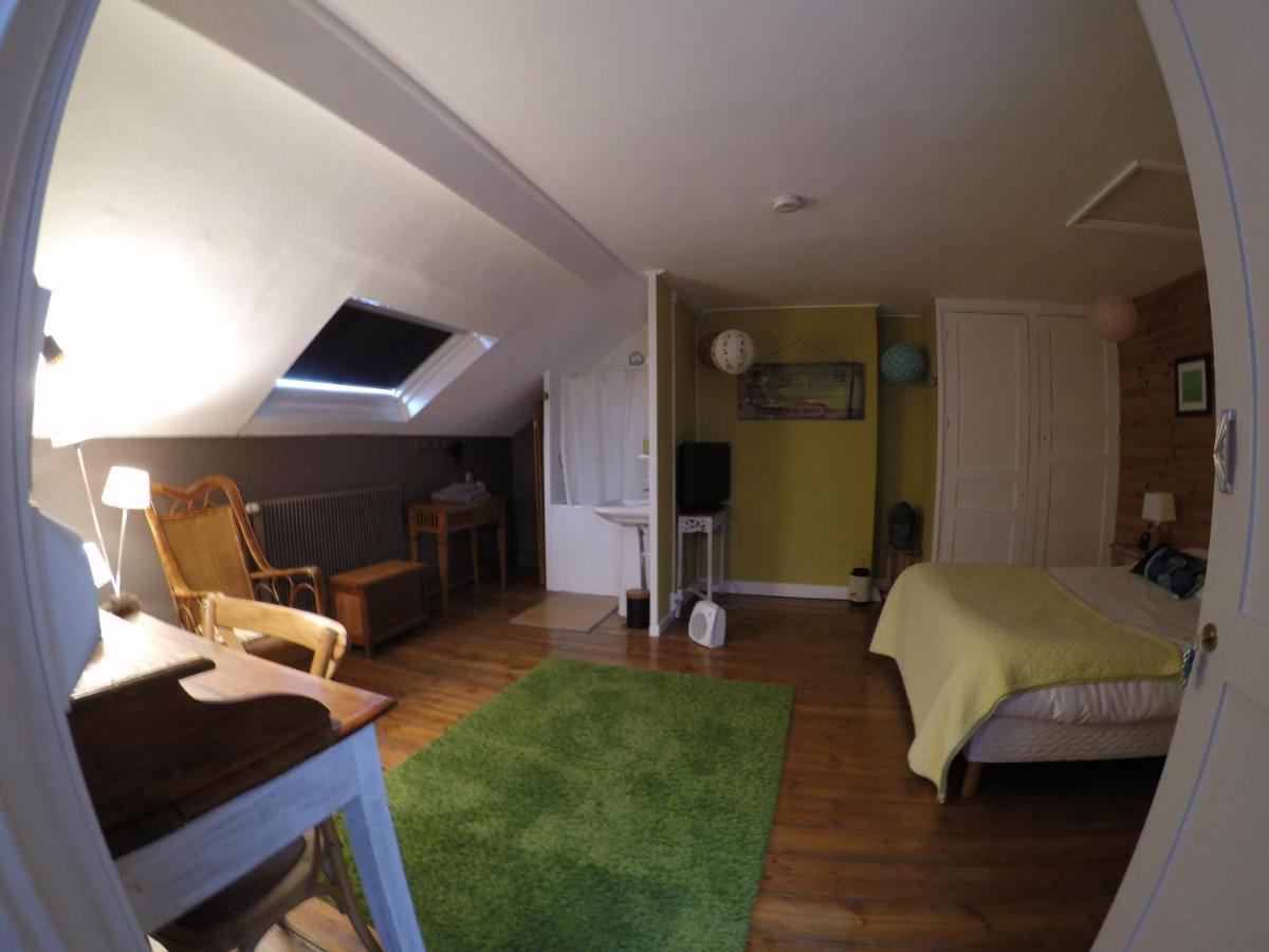 Bed and Breakfast Abri Du Passant Roubaix Exterior foto