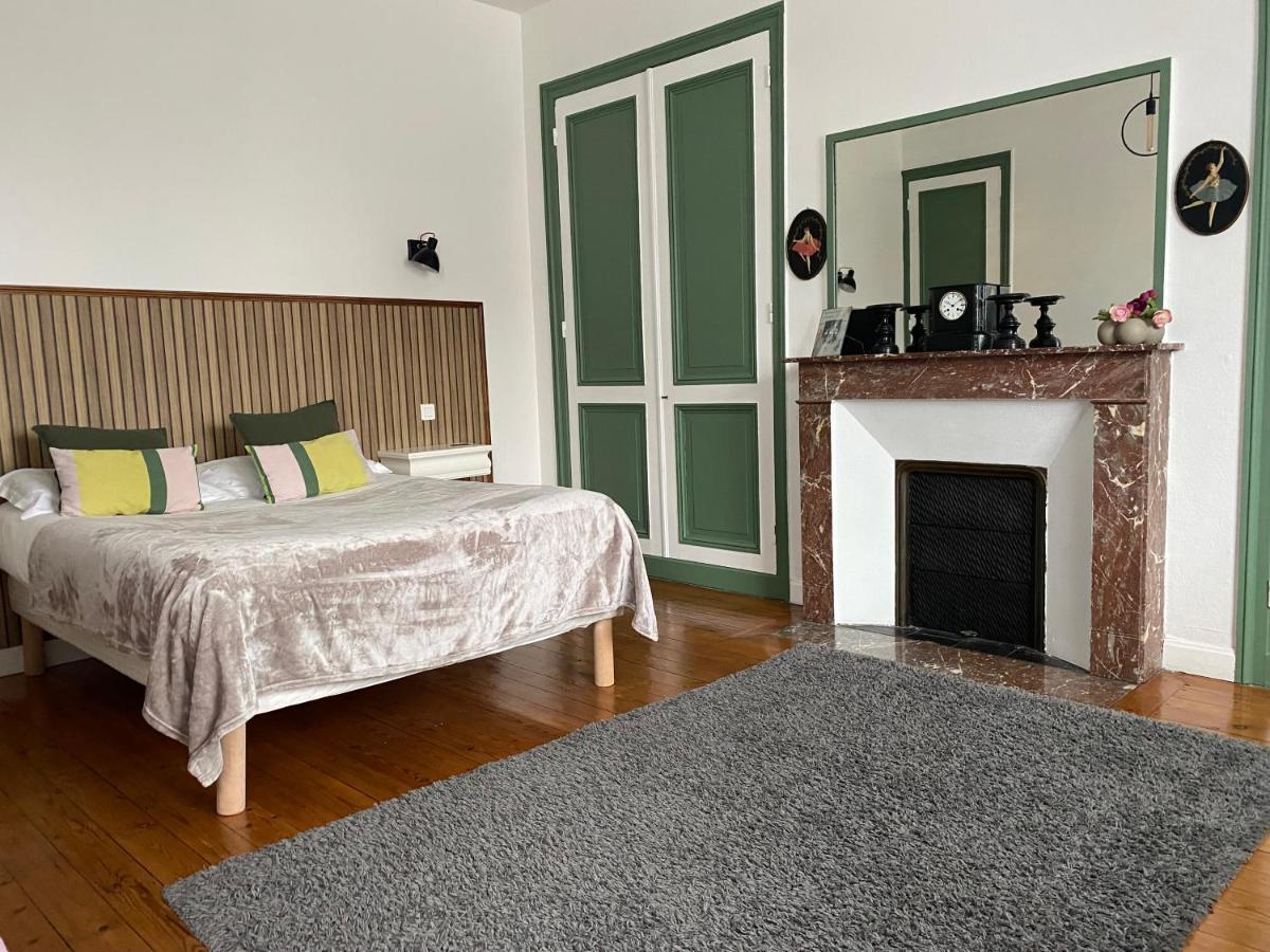 Bed and Breakfast Abri Du Passant Roubaix Exterior foto