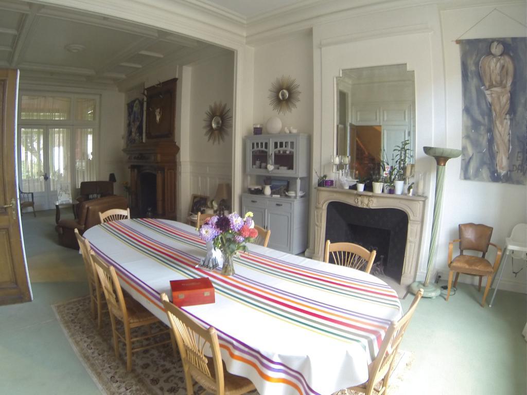 Bed and Breakfast Abri Du Passant Roubaix Exterior foto
