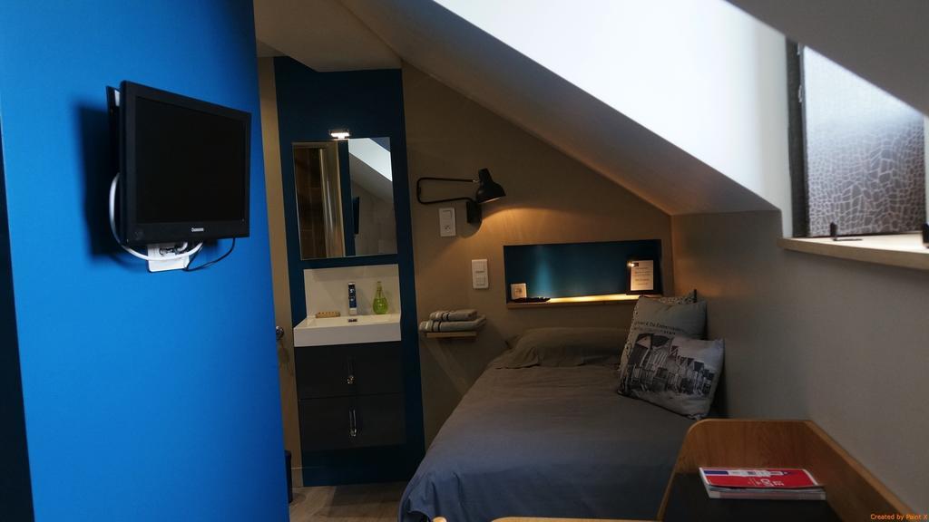 Bed and Breakfast Abri Du Passant Roubaix Exterior foto