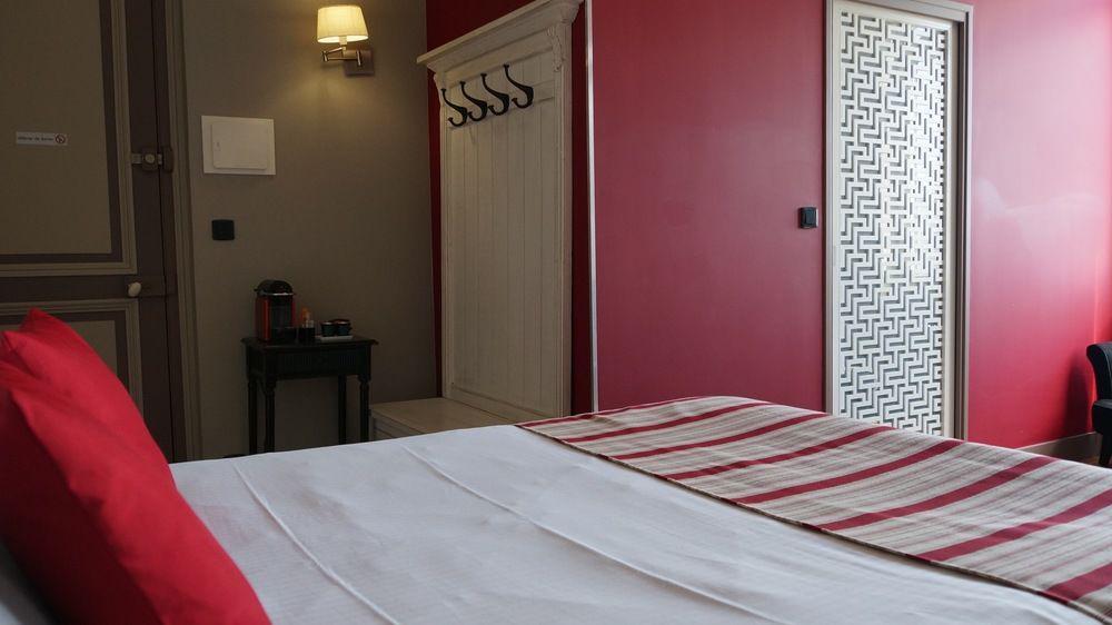 Bed and Breakfast Abri Du Passant Roubaix Exterior foto